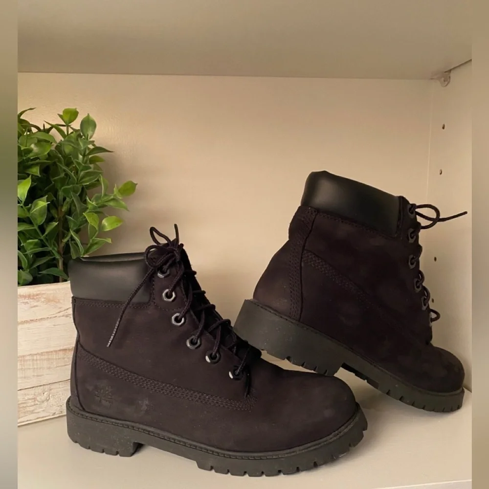 Timberland BOYS Premium 6” Waterproof Black Leather Ankle Boots Boys Size 4